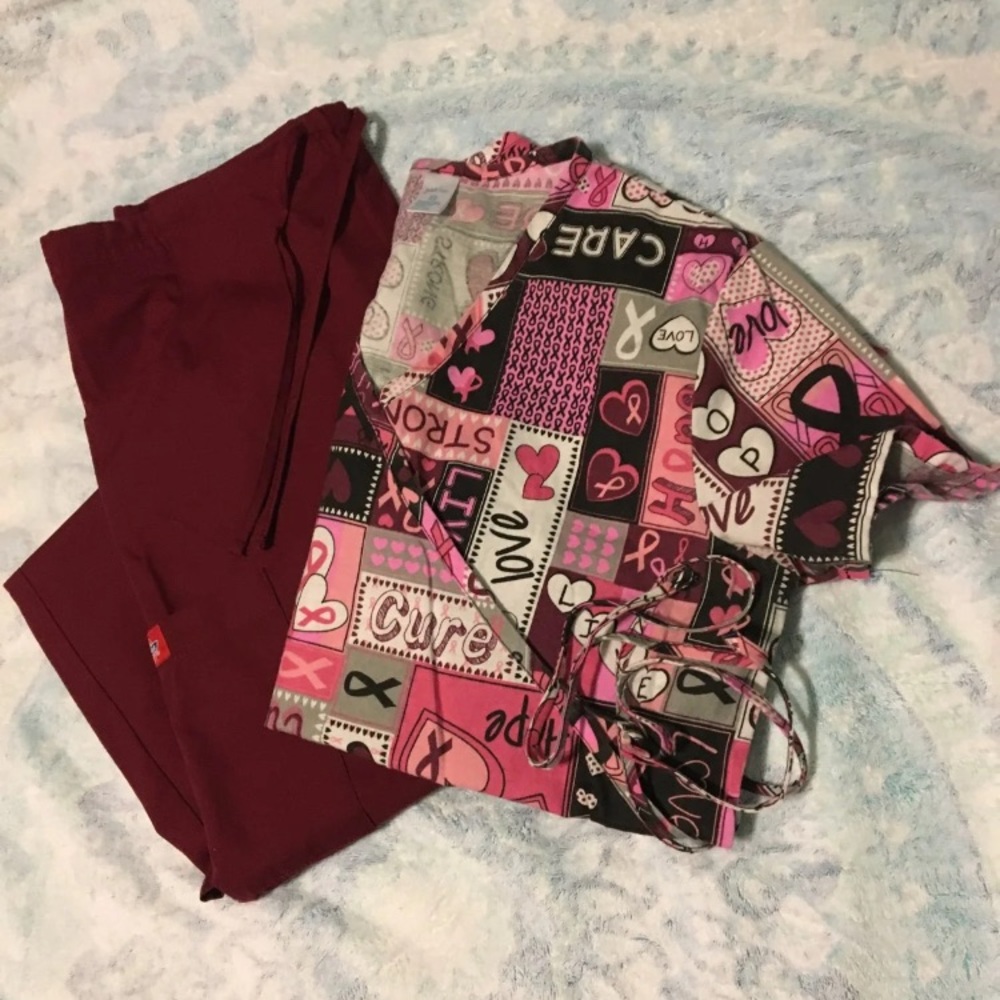Scrub set